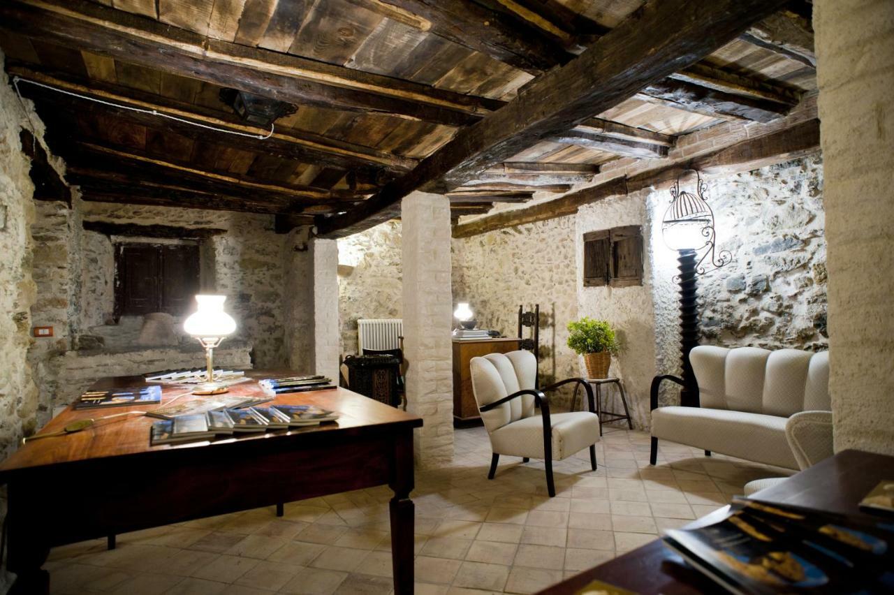 Residenza D'Epoca Borgodifiume Hotel Fiumefreddo Bruzio Bagian luar foto