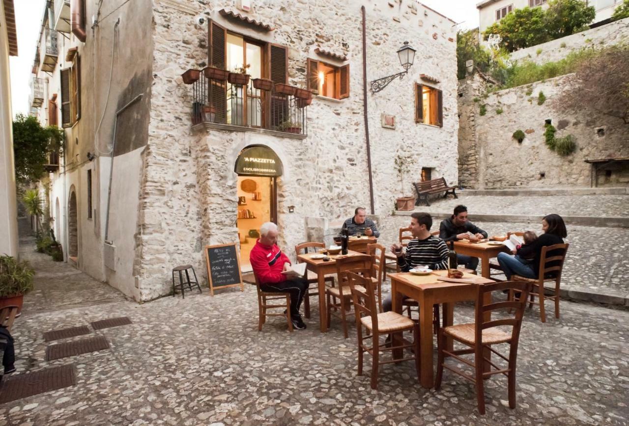 Residenza D'Epoca Borgodifiume Hotel Fiumefreddo Bruzio Bagian luar foto