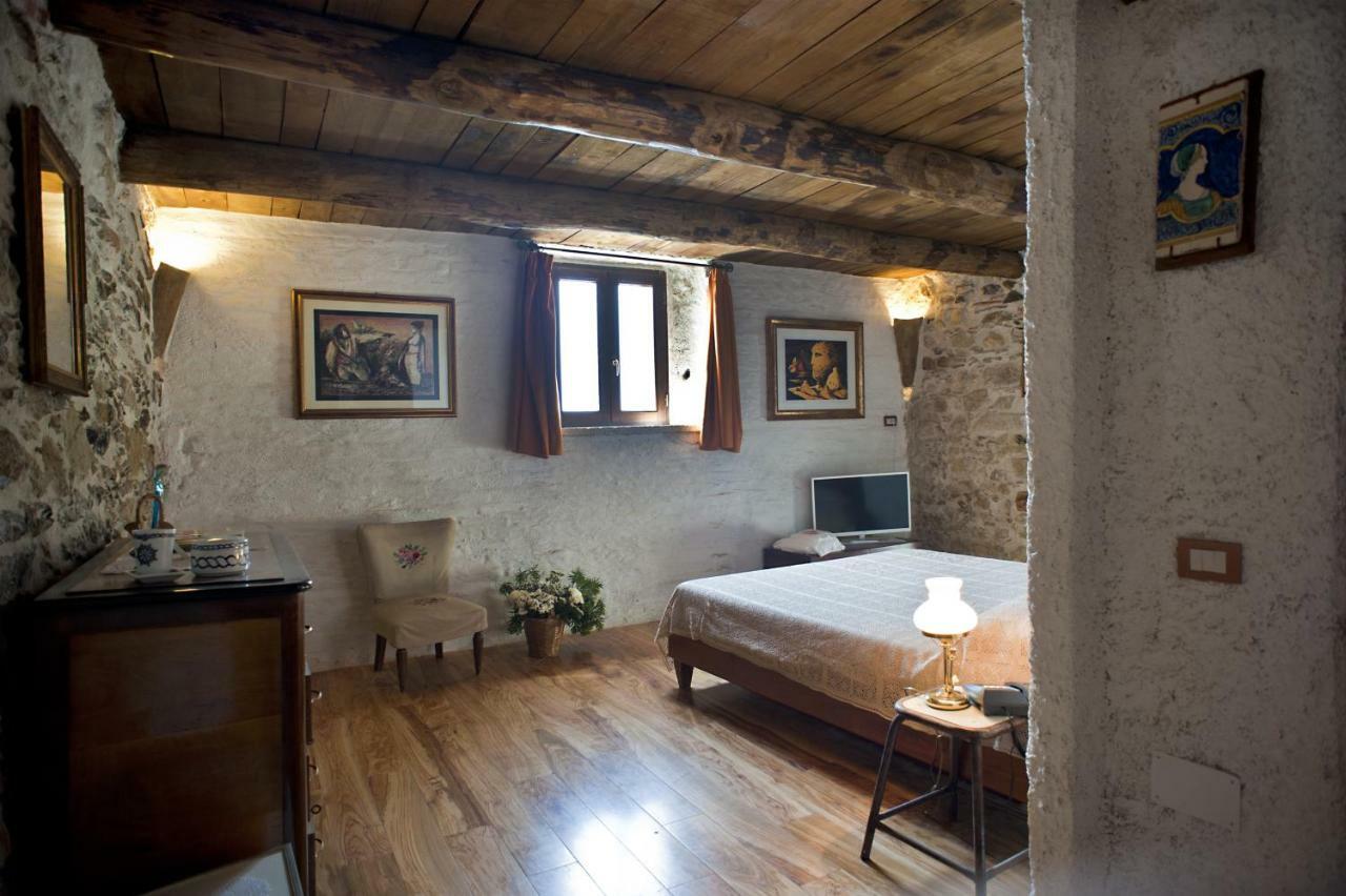 Residenza D'Epoca Borgodifiume Hotel Fiumefreddo Bruzio Bagian luar foto