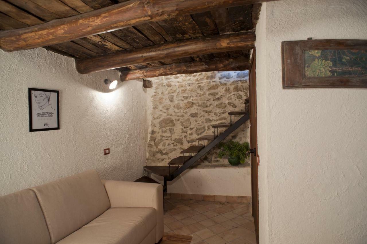 Residenza D'Epoca Borgodifiume Hotel Fiumefreddo Bruzio Bagian luar foto